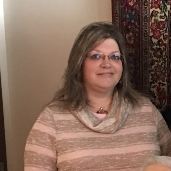 Meet your Posher, Mindy - Picture 1 of 1